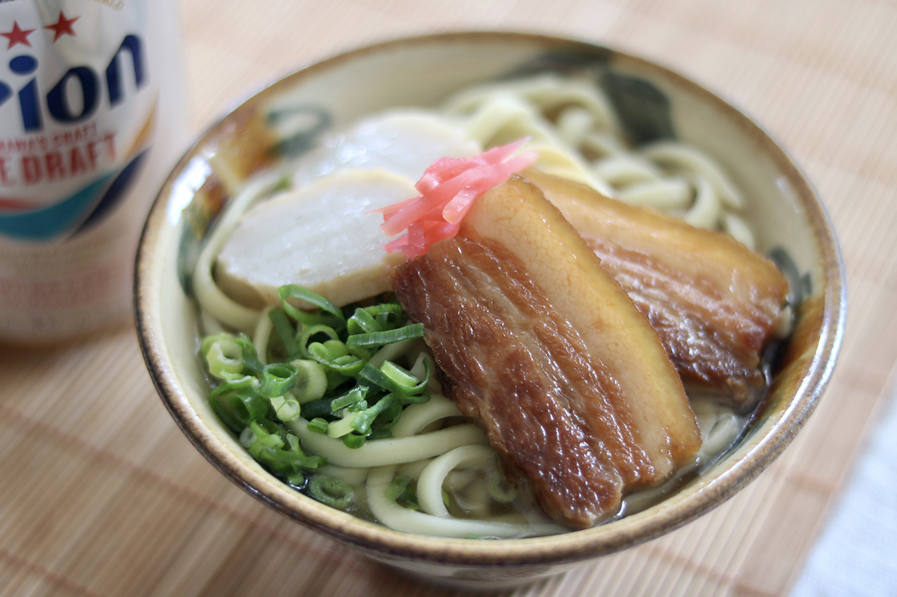 炙り三枚肉そば 2人前 沖縄そば生麺 そばだし付き 照喜名製麺所 オキハム 本店は - その他 加工食品